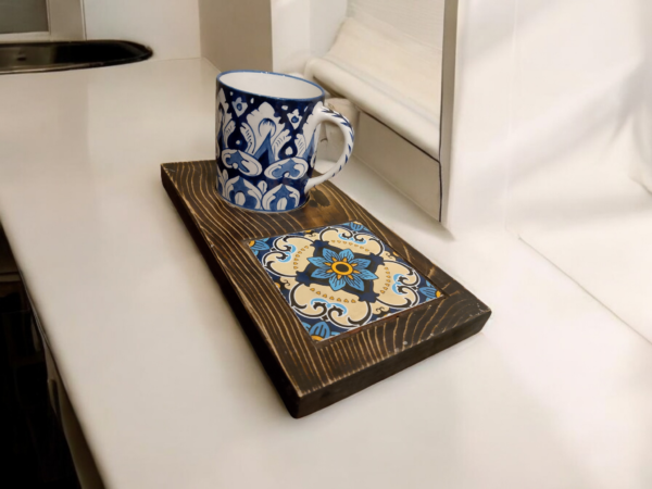 Traditional coffee tray with hand painted cup